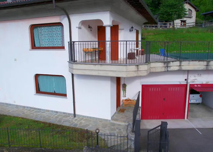 Gio Gio House - * Muronico