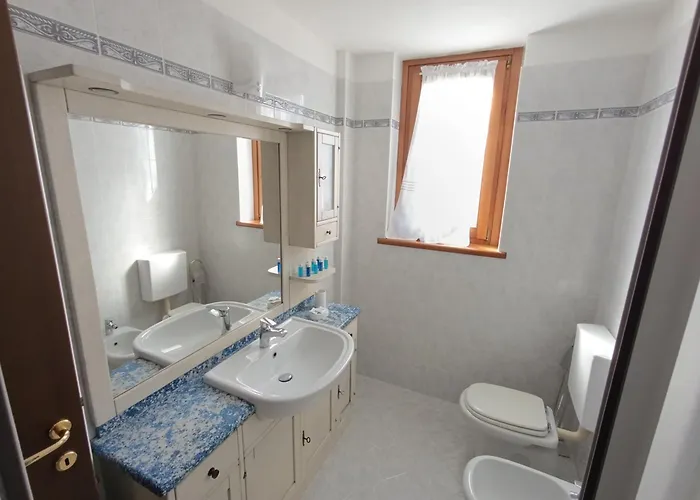 Gio Gio House - * Muronico